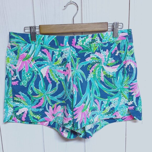 Lilly Pulitzer Ocean View Short – Macaw Blues Sweet Escape – Medium – EUC - Picture 3 of 11